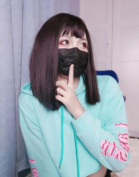 《小镇姑娘》在线观看