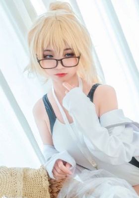 火热的领居